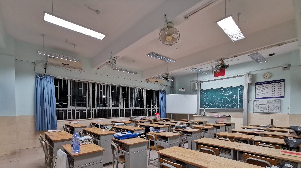 呵護學生的視力，教室照明要選led護眼教室燈具
