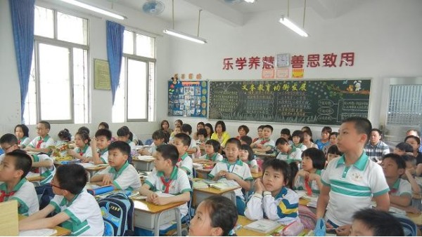 注意!!護(hù)眼健康的教室照明，不能一味追求高照度~